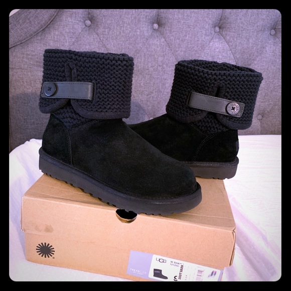 ugg shaina size 9